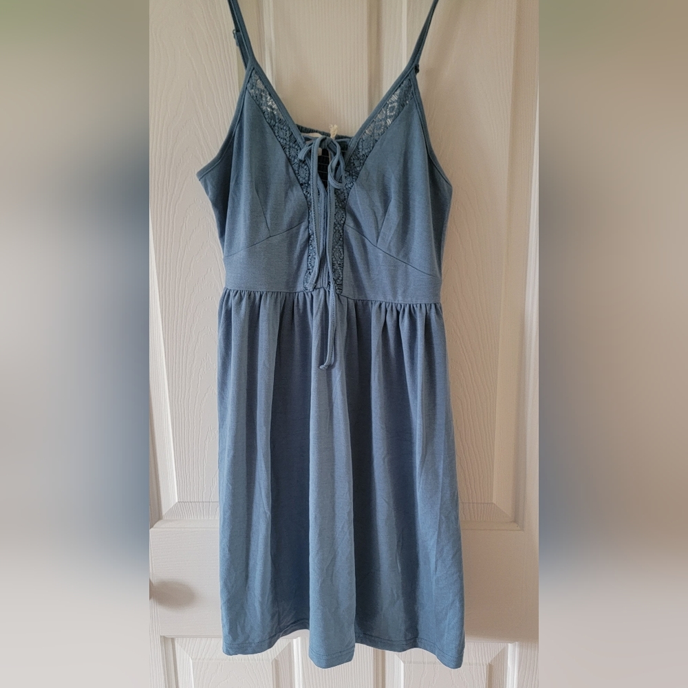 Dress hem & thread